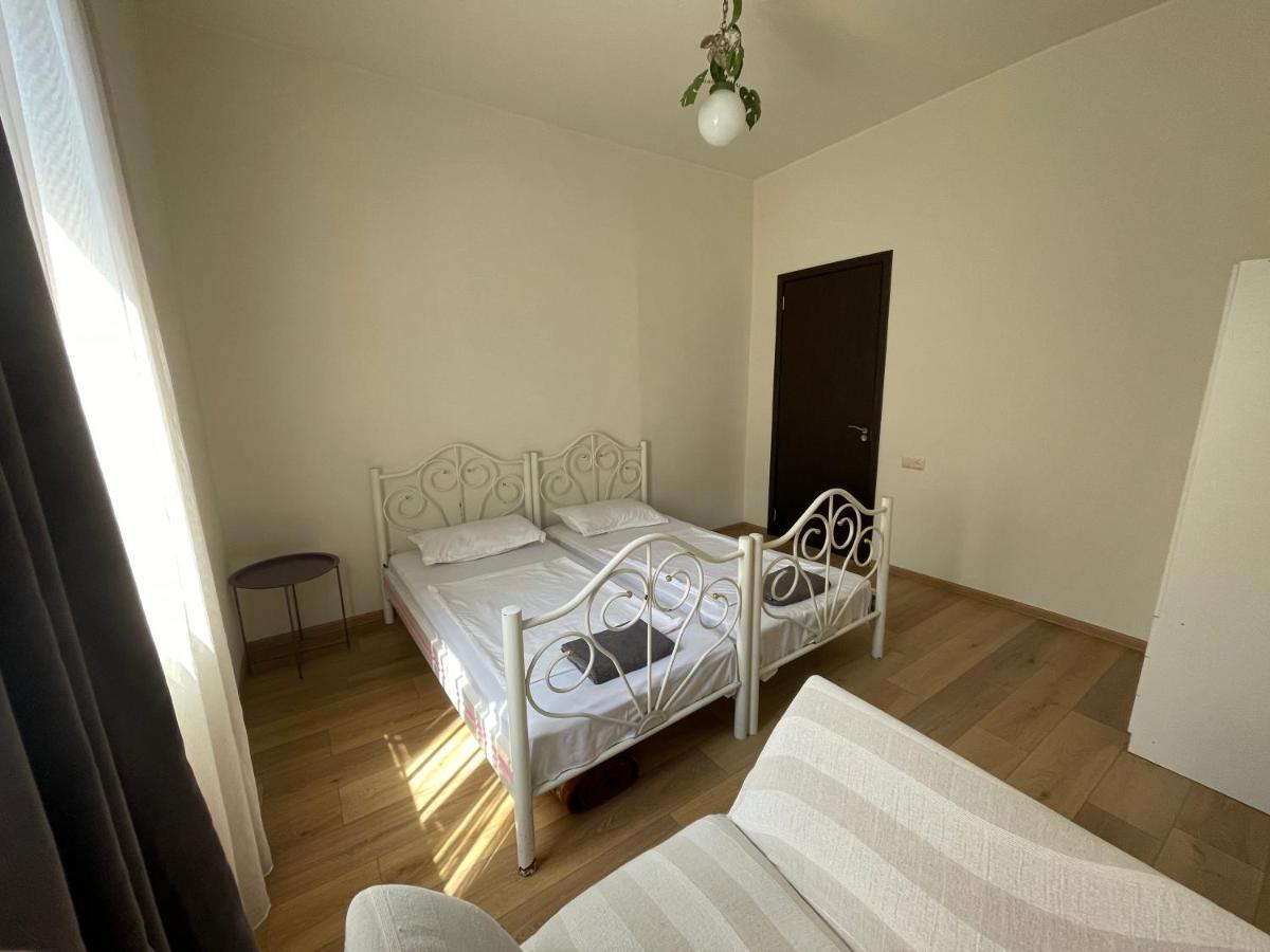 Apartment In The City Center - Old Batumi Exterior photo